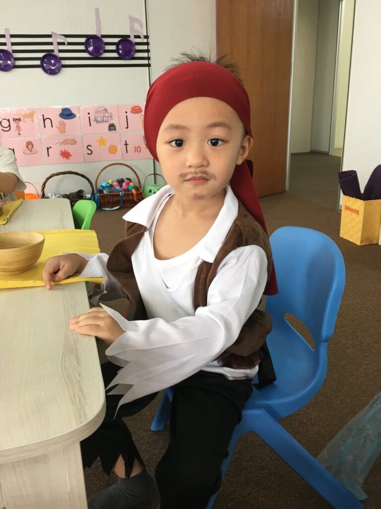2017-Halloween-Montessori-Kids-Academy-06-e1525057581580
