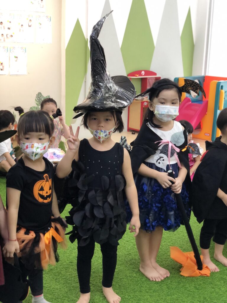 2022-halloween-8309