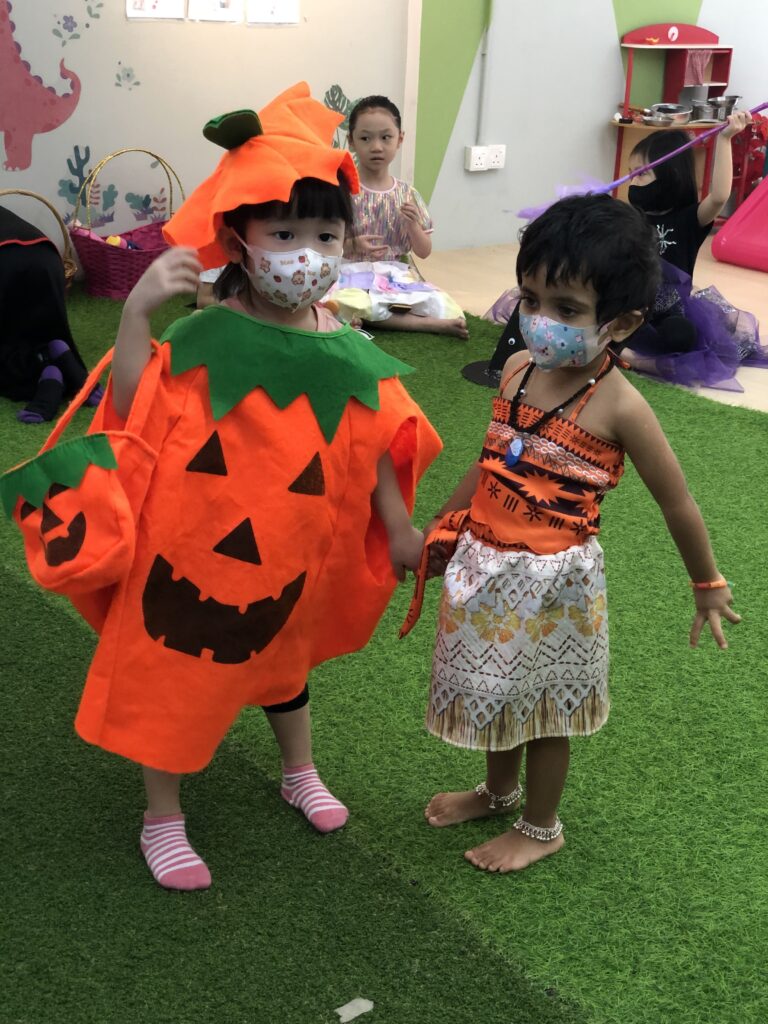 2022-halloween-8311