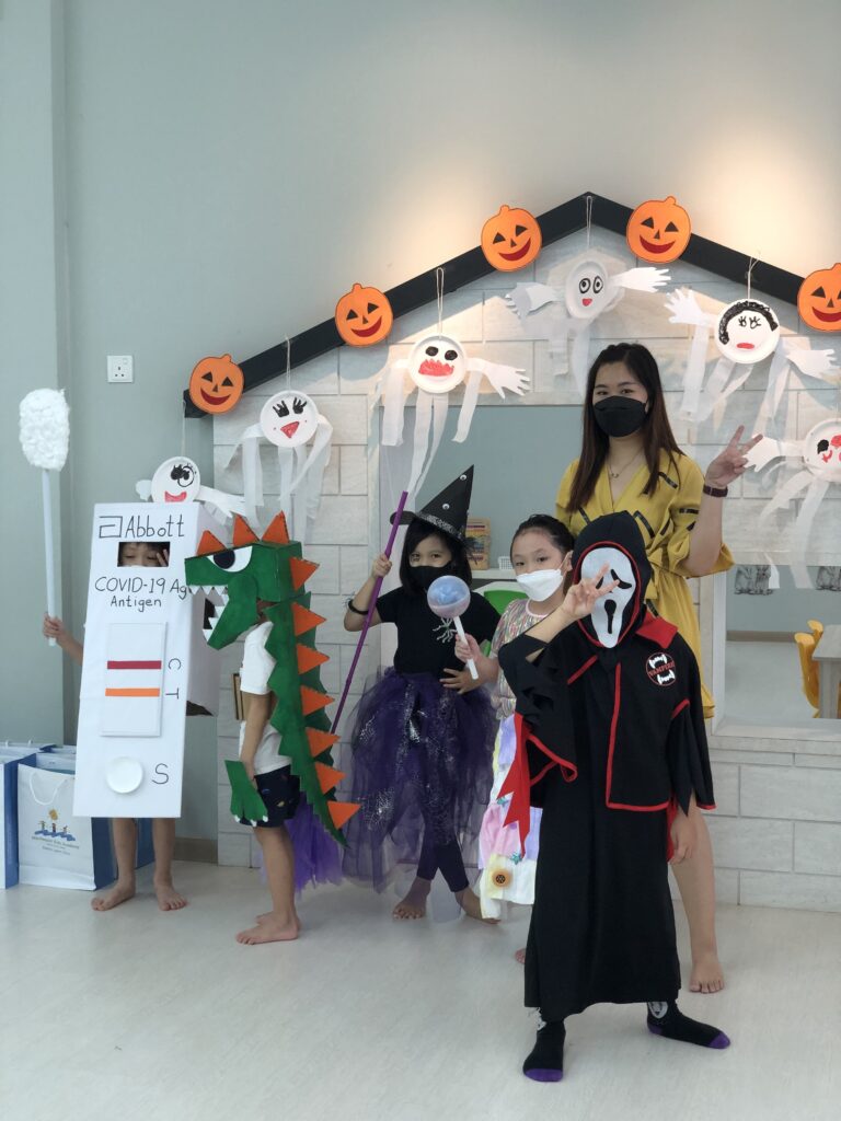 2022-halloween-8400
