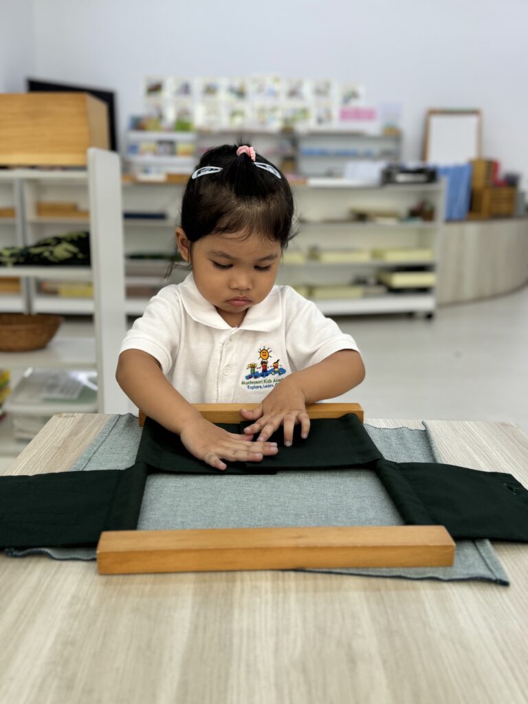 Montessori Kids Academy Velcro Dressing Frame